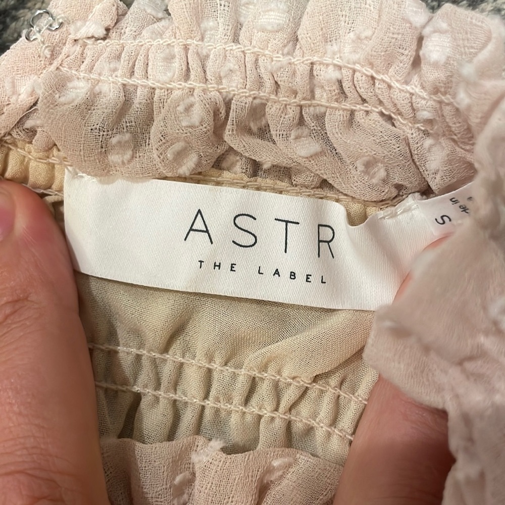 Astr blouse size small. Cropped